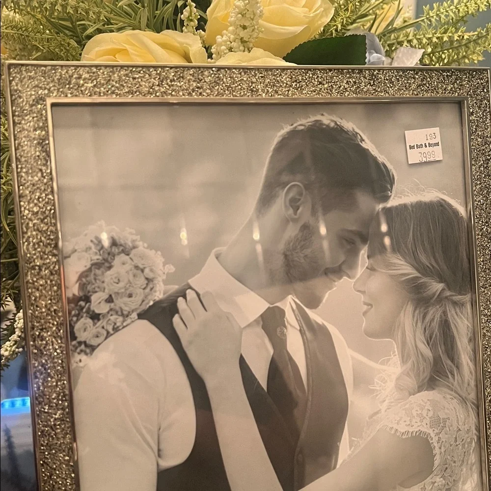 Siena Enameled Glitter Wedding 8 inch x 10 inch Picture Frame in gold